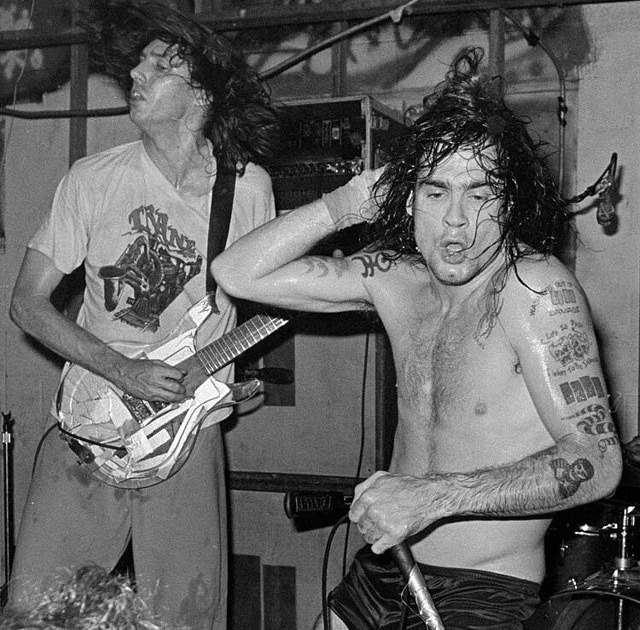 mainthreat:  Black Flag 1985 santa cruz, ca  photo - m. bowles