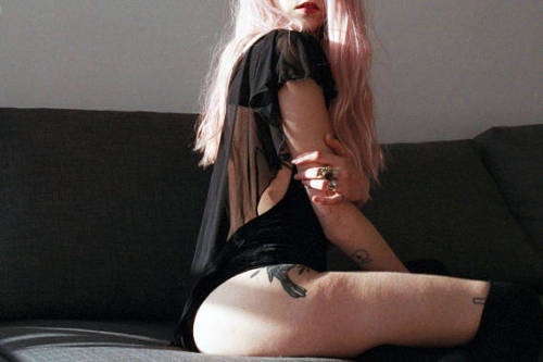 lovinghandmadelingerie:Sacha Kimmes