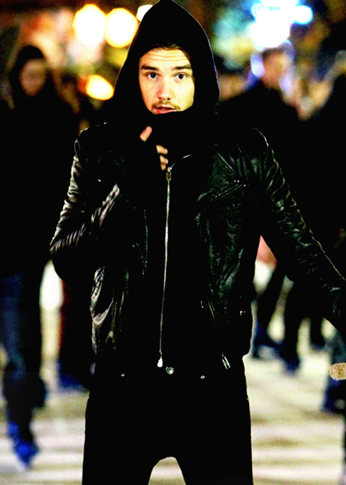 andycouleurs:  Liam + that leather jacket 