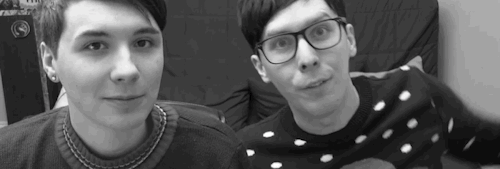 xhartbigx:Dan smiling at Phil is the cutest.