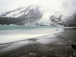 vhord:  zoe-rh:  brutalgeneration:  Eyjafjallajökull Iceland (by cobolt 69)   welcome to earth  strictly nature