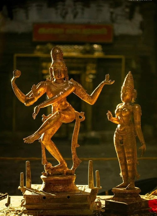 Nataraja and Shivakamasundari, Suchindram, Tamil Nadu