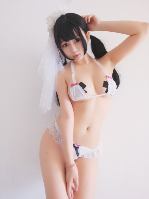 @小虎妞，你能不能不要出来祸害人啊，你这个童颜巨乳的，有几个男人受得鸟啊~#本人#：93年御姐一枚，模特，坐标深圳，北上广也会偶尔去参加活动。想撩我的发私信找我，但是请参考《如何正确撩小蕾》喜欢我发的