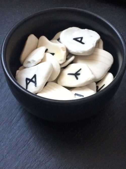 triplevirgo: on my latest trip to the beach, i collected enough fragments to complete a project i’d 
