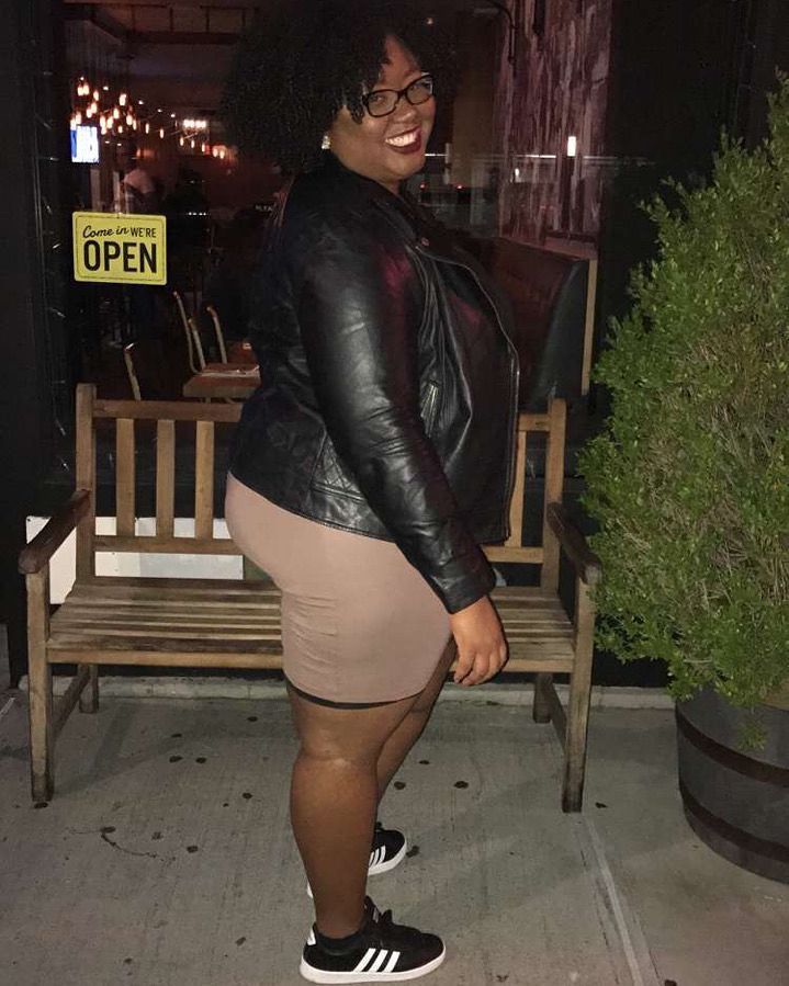 tarynel:  This ain’t a snack. This a meal! 🤣🤣🤣 happy birthday to meee!!!