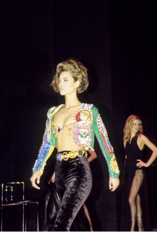 sollleone:Christy Turlington for Versace