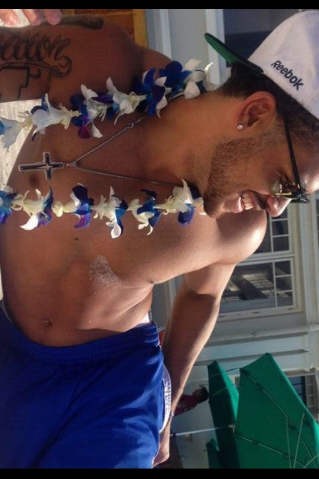aworldofmenz:  carmenvita:  exposethajocks:  rhiordan:  Cory Wharton  Corey is so