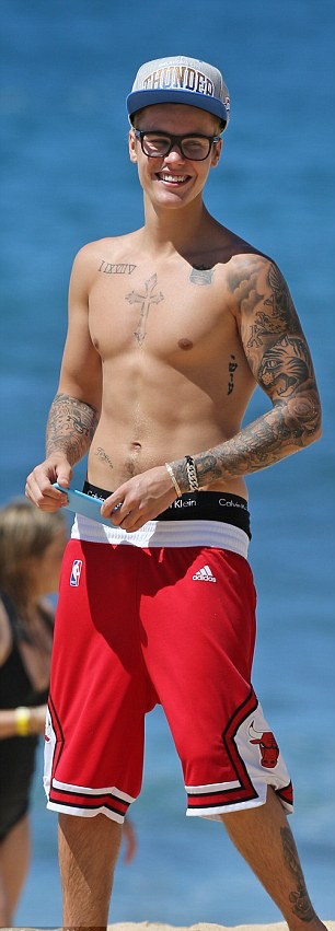 hotfamous-men:  Justin Bieber
