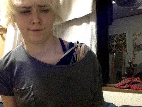 mocha-mochi:  latias: toastdurr:  wallabyvvay:  dancelilithdance:  toastdurr:  ironicbaking:  toastdurr:  “ummmmm ur bra strap is showing :/ ”   i thought this was me at first and i was really confused    omg hi   WE’RE MULTIPLYING    uhhhhhhh 