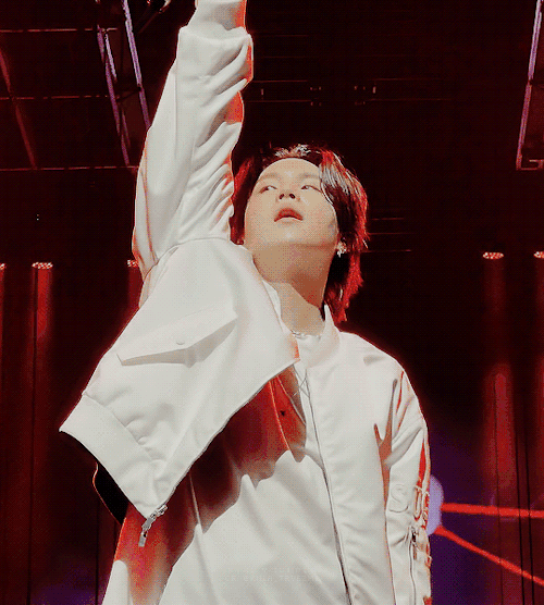 Hes The King (d2 - Ubs Arena)cr. Twt