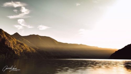 visitportangeles:  Last light on #LakeCrescent,