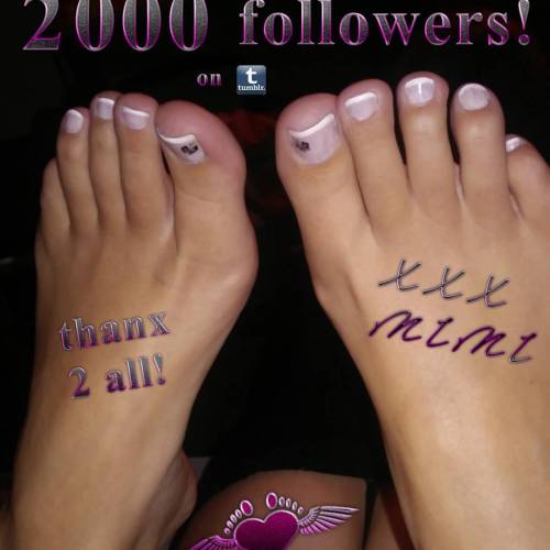 mimitwee: 2000 followers! WOW!!! Thanx for all the donations and amazing gifts so far. Love all comm