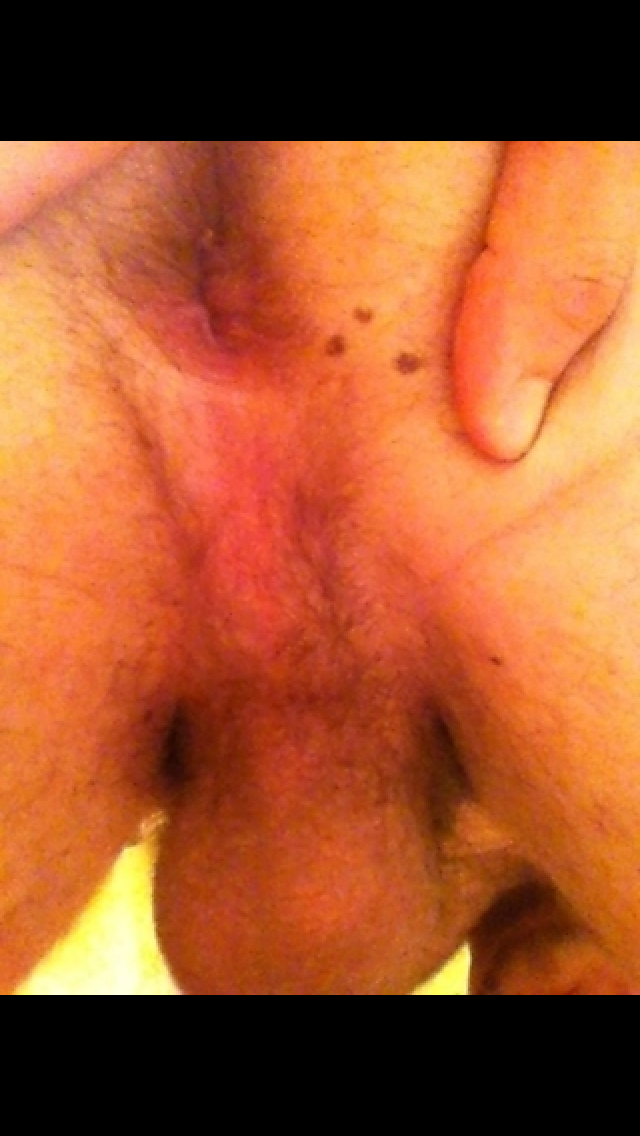 guyswithcellphones:  Rob 24yo from Beverly Cove, MA. getting cleaned up and showing