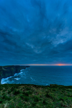 thetomharrison:  Cliffs of Moher, County