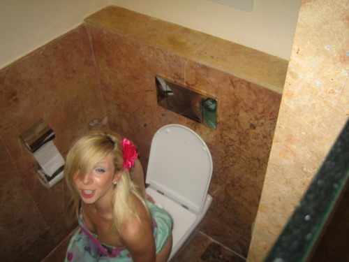 Sex dimitrivegas:  Potty pictures