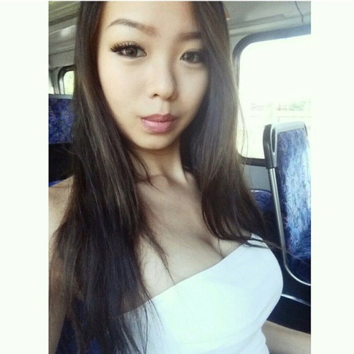 selfie in the bus :)http://www.onlinedatingtrust.org/asian  id 7349036