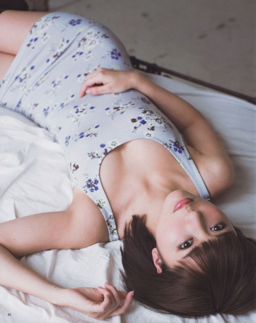 yobaretetobidete: 真野恵里菜