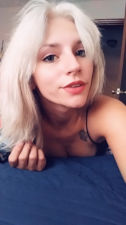 dirtylittlegirl-77:So for real this timeI’m doing anal for the first time & we will be recording
