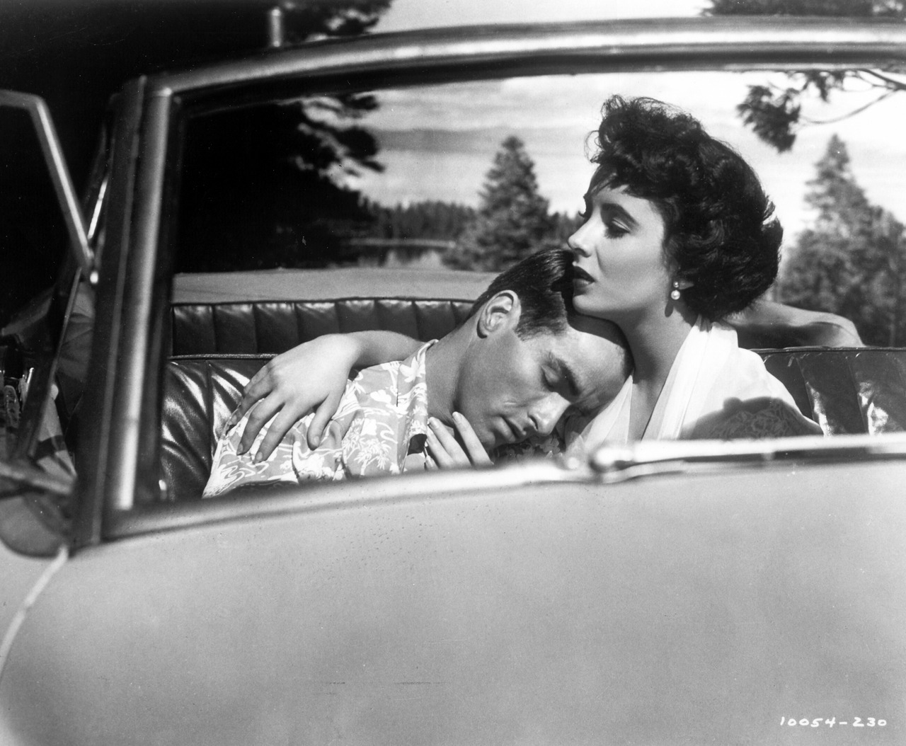 maryjopeace:  ELIZABETH TAYLOR AND MONTGOMERY CLIFT | A PLACE IN THE SUN DIRECTED