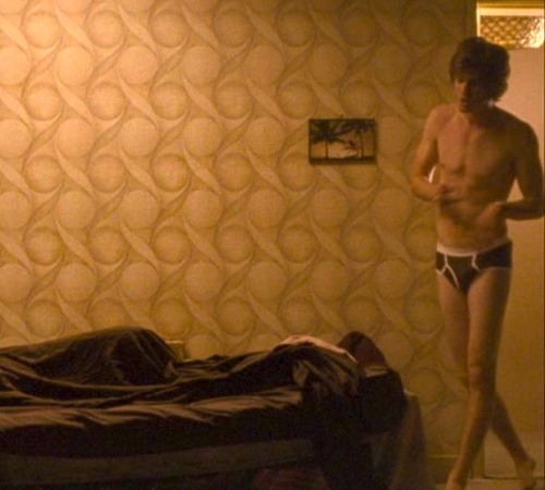 male-celebs-naked:  Andrew Garfield See more here