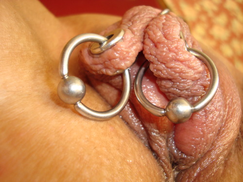 women-with-huge-labia-rings.tumblr.com/post/160300967023/