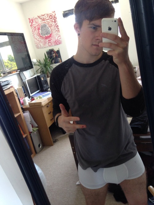 tylerjeromeh:  tylerjeromeh:  I’m feeling this look can I go to college like this  My old bedr