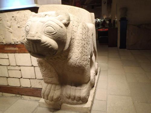Lion probably belonging to a temple dedicated to Goddess at Hatussa , ancient hittite capital, Anato