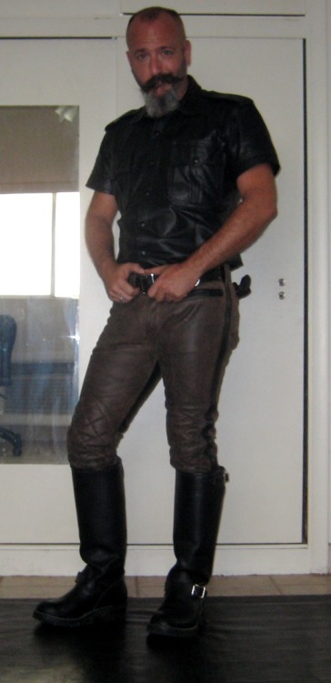 August 29, 2009.  My first custom uniform by Todd Schwing of Leatherwerks.  I wanted something diffe