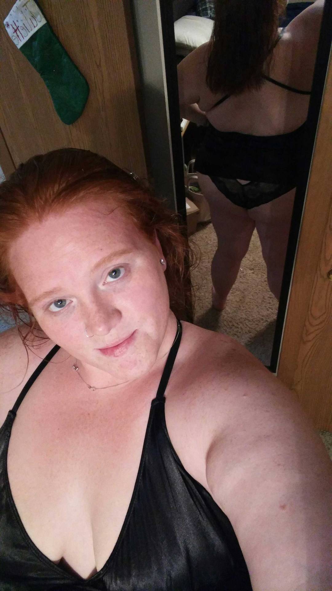 sexiestredheadofall:  Had a photo shoot by myself in my only sexy lingerie that i