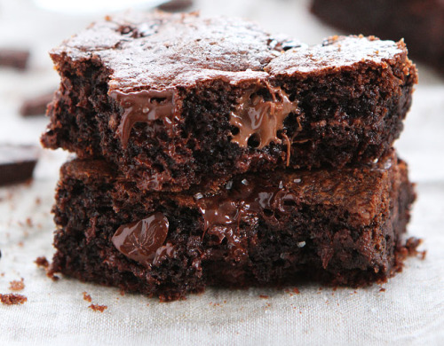 lustingfood:  Chocolate Nutella Cookie Bars with Sea Salt 