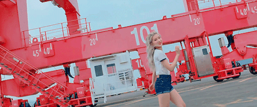 Kim Lip In Hi High