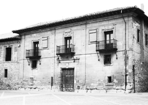 Casa patricia, Plaza mayor, Santo Domingo de la Calzada, La Rioja, 2011.