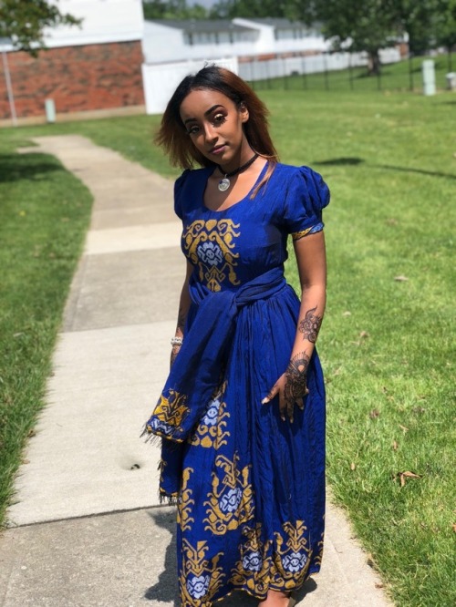 slimthickforeign:ethiopian traditional clothing.