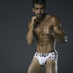 bloggossipboy:  Shooting: Erasmo Viana by Rick Day p/ C-IN2  