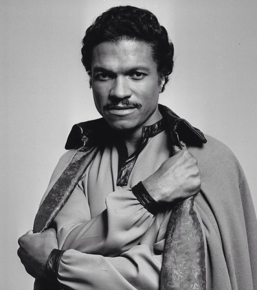 atomic-chronoscaph:Billy Dee Williams as Lando Calrissian - The Empire Strikes Back (1980) Look up “