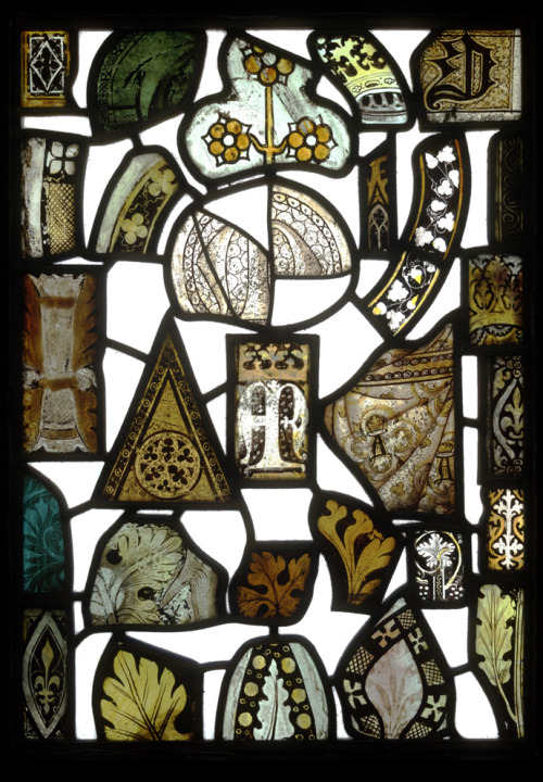 expecttheunexpectedtoday: expecttheunexpectedtoday Glass Window Panel, Fragment, 15th century. Engla