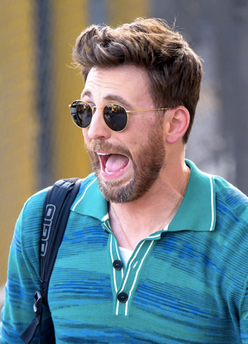 dailychrisevans:CHRIS EVANSArriving at ‘Jimmy Kimmel Live’June 7, 2022