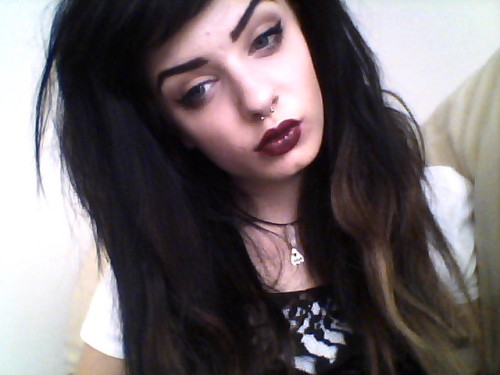 alternative-grunge-girls:  lilxfawns:  pathogems:  I wish I was special You’re so fucking special  your so beautiful  ♡alternative babes♡