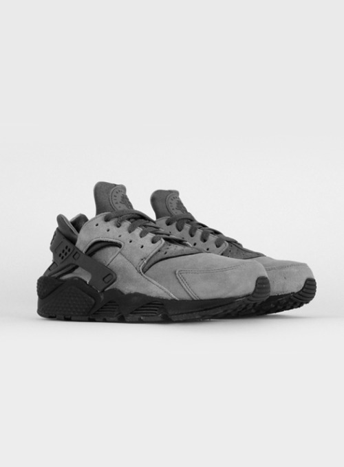 Porn photo shoe-pornn:  Nike Huarache OG-Cool Grey.