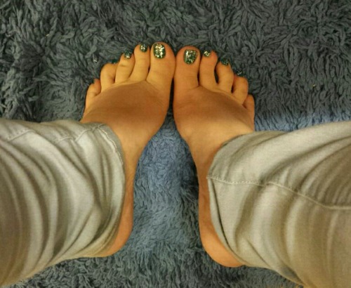 chubbyprincesssss: Tell me what you thinkYou have very beatiful feets