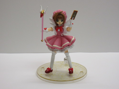 thecardcaptormuseum:  Just playing around with my new figure. I can see why people like these, though I can’t imagine owning a lot of them. It takes so long to lock the pieces in and out. Maybe I’m just being too delicate.