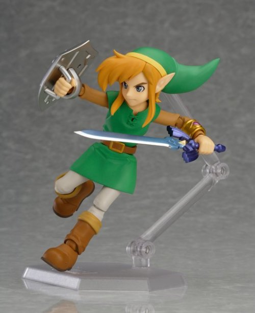 persiansenpai:  triforce-princess:    figma Link: A Link Between Worlds | 46.99 USD Preorder,   Release Month : Oct. 2016   Click this invite link to get 5 USD off!  I will love you if you buy this for me. Thanks. 