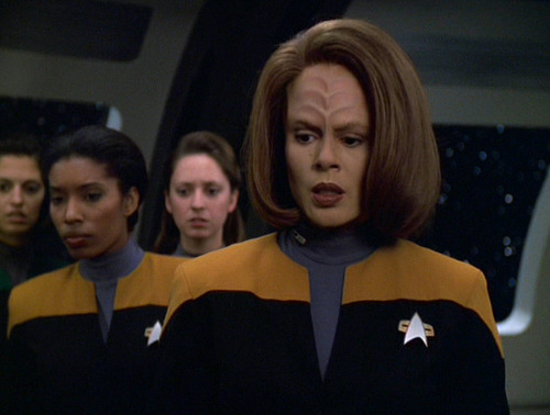 maquisengineer86:Appreciation post for B’Elanna’s longer hair.