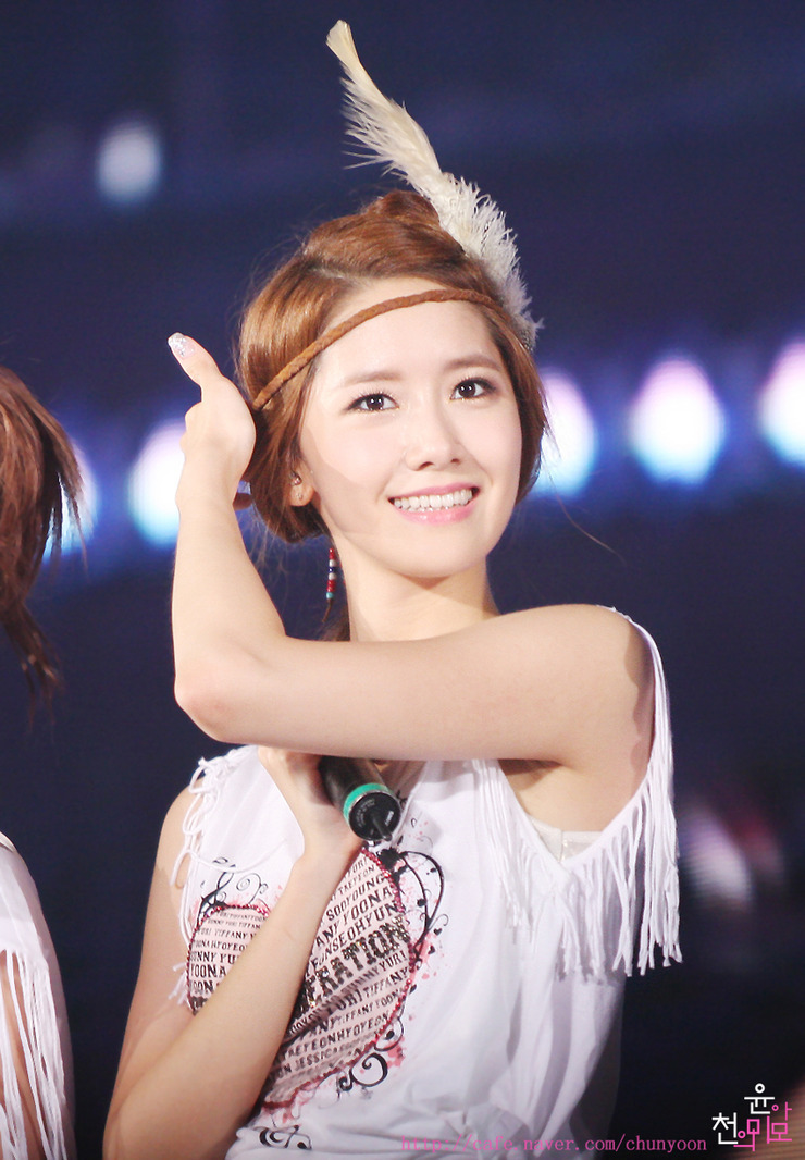 kpop-now:  4 more days til YoonA’s birthday!