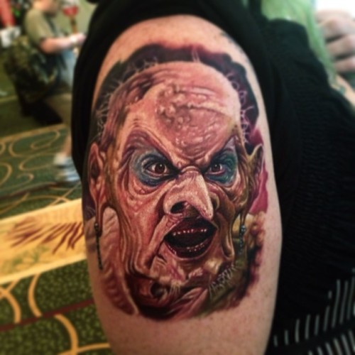 horroroftruant:Insane Horror Movie Themed Tattoo Art by Paul AckerPaul Acker has been tattooing 