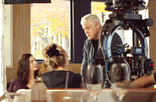 this-is-allison:Everyone’s really a queen at the top of their game. In between takes everyone is so 