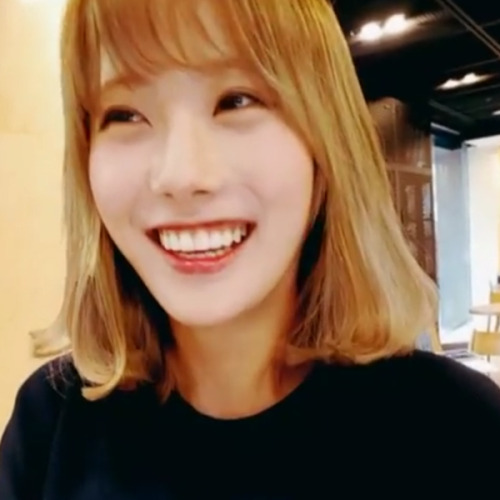 leeludastuff:  ❁  luda low quality icons  ❁ like/reblog if you save or use 