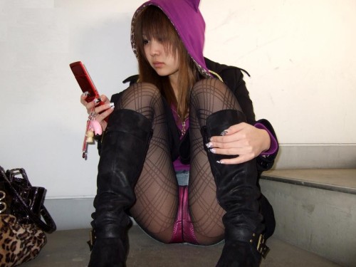 sugarspot:  1263118014656o.jpg in gallery Japanese Panty/Pantyhose Upskirt 29 (Picture 2) uploaded by whiskeysam on ImageFap.com