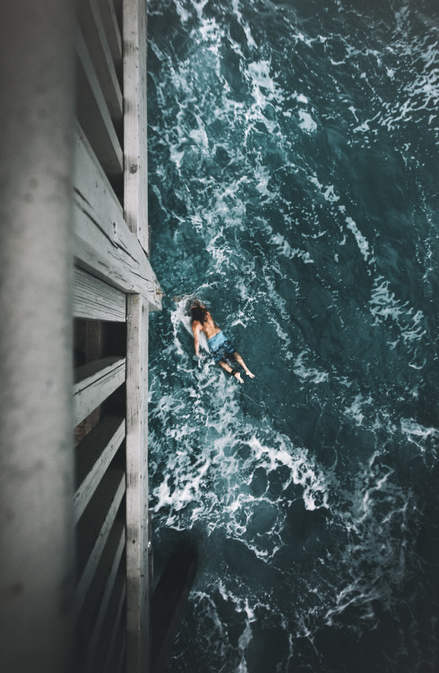 jscuttish:A Surfer taking on the Atlantic Ocean along the Florida Coast Line.by Jason ScottishIG: js