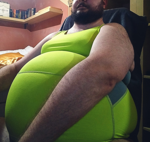 fatlazypanda:  I’m a tennis ball